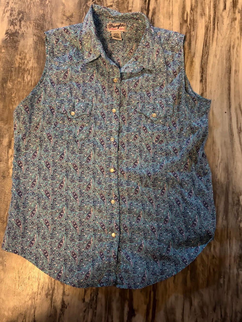 Wrangler Teal Paisley Sleeveless Button-Down Shirt